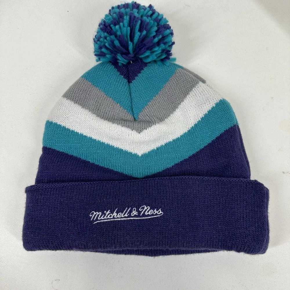 Charlotte‎ Hornets NBA knit Toboggan cap Cuff pom  beanie Mitchell & Ness